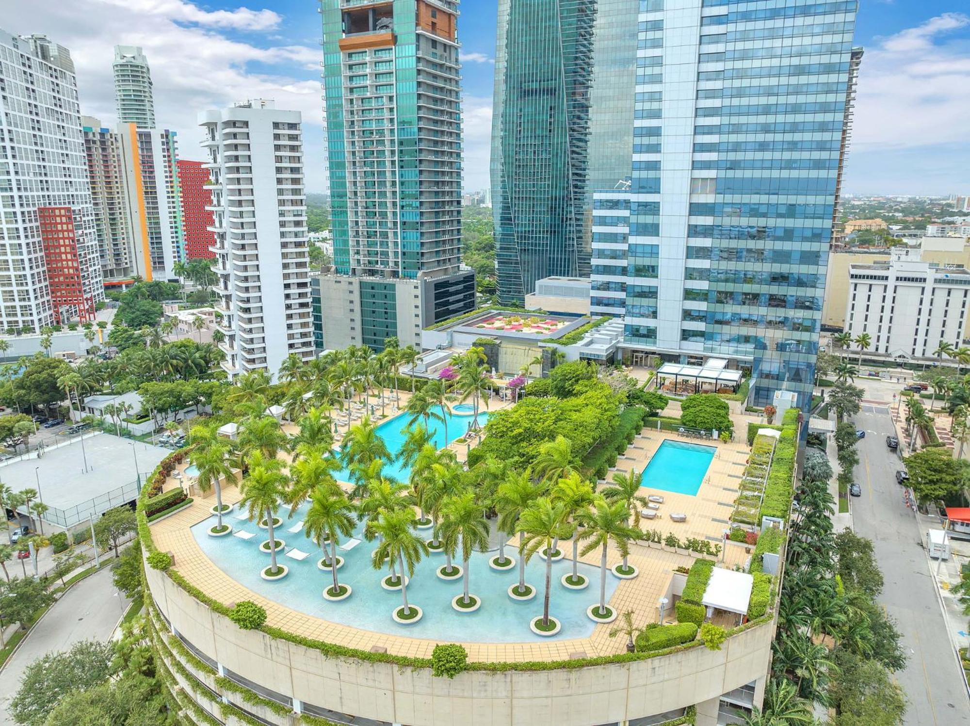 2 Bedroom Or King Studio Suites Four Seasons Hotel Miami Free Wi-Fi & Free Parking Εξωτερικό φωτογραφία