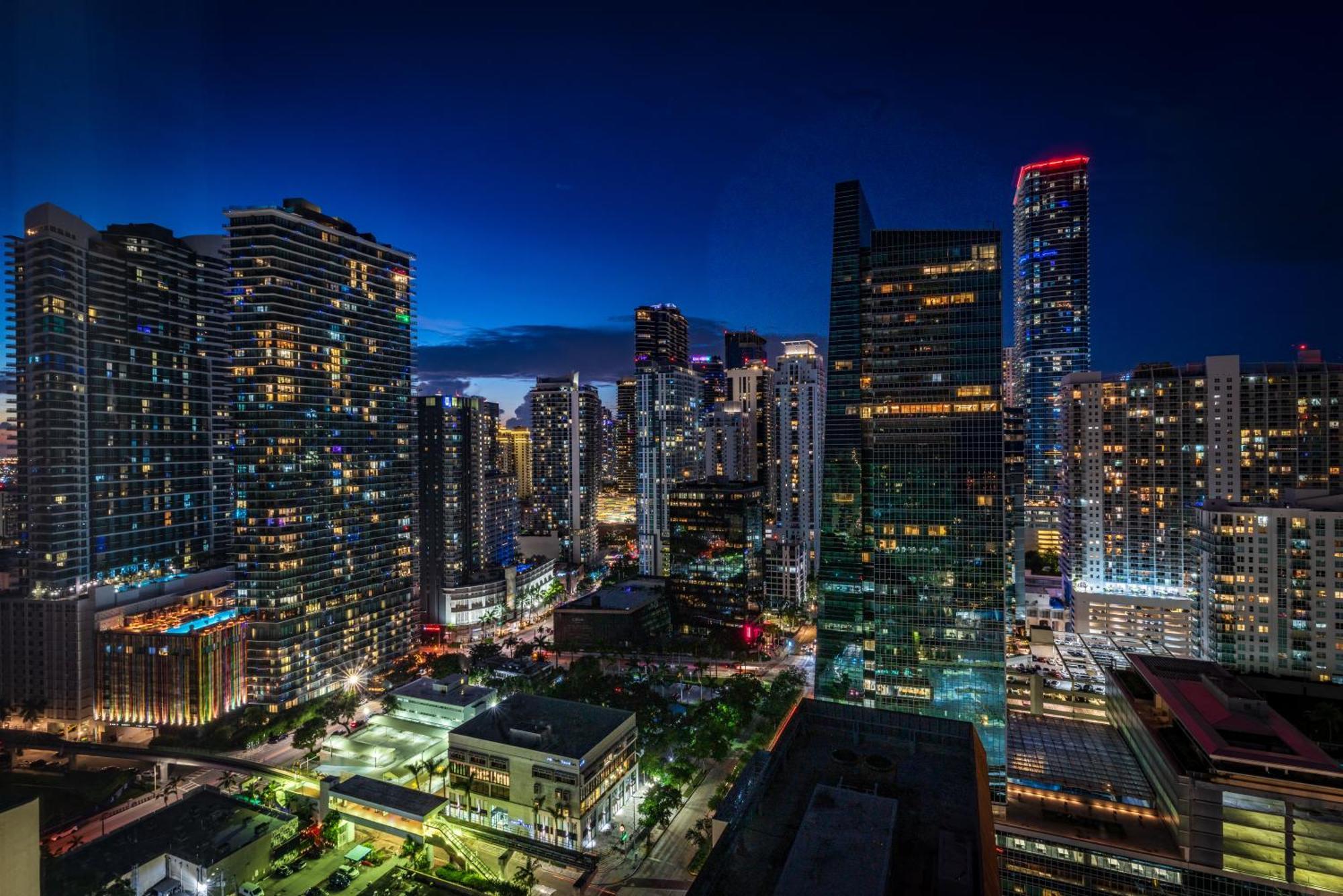 2 Bedroom Or King Studio Suites Four Seasons Hotel Miami Free Wi-Fi & Free Parking Εξωτερικό φωτογραφία