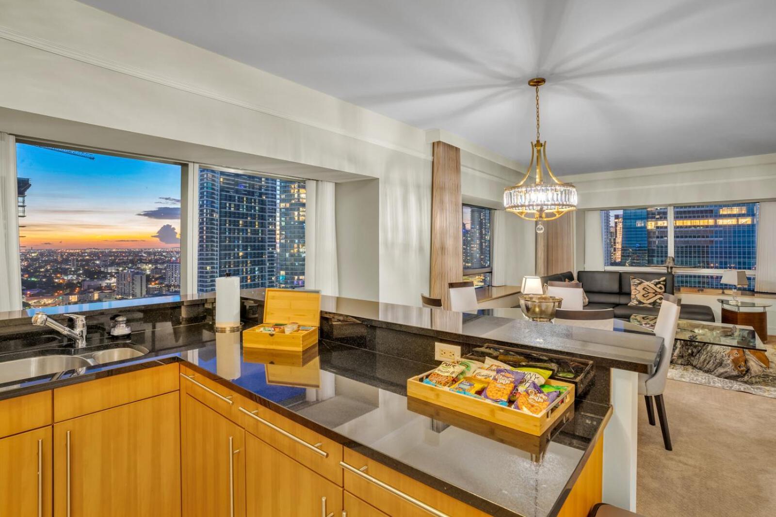 2 Bedroom Or King Studio Suites Four Seasons Hotel Miami Free Wi-Fi & Free Parking Δωμάτιο φωτογραφία